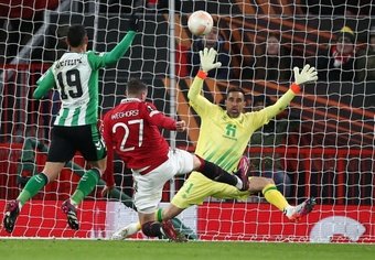 Weghorst cerró la cuenta para el United anotando el 4-1,-