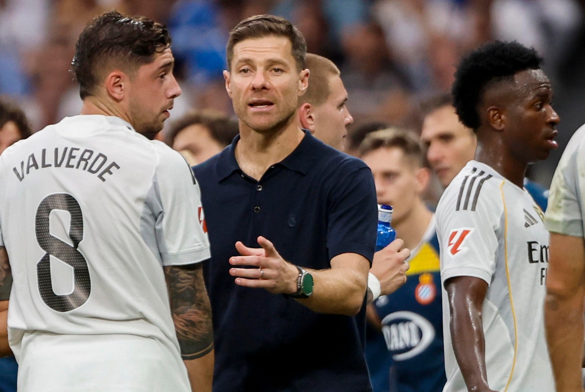 Alonso to hand Valverde a starting place against Villarreal to calm the waters