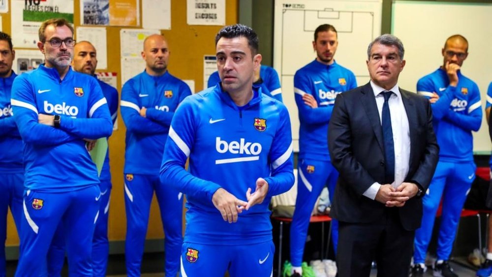 Xavi a dirigé son premier entraînement. FCBarcelona