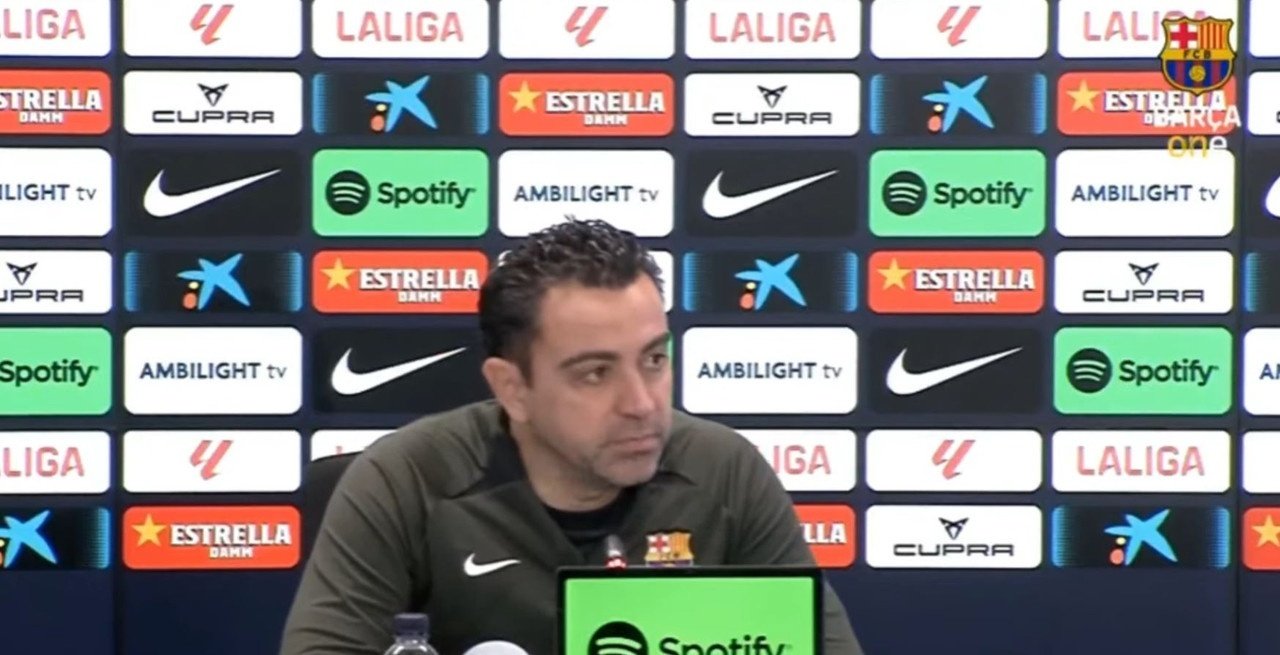 Xavi espera que los árbitros pasen desapercibidos en el Girona-Barça. Captura/BarçaTV