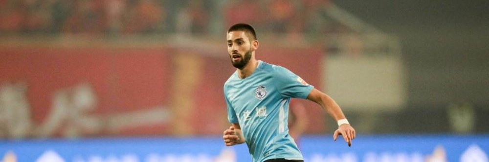 Carrasco le da alas al Dalian Yifang. Twitter/CarrascoY21