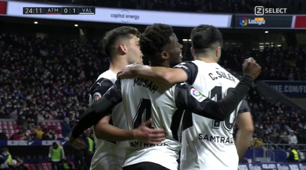 Un gol de Yunus Musah adelantó al Valencia en el Metropolitano. Captura/ZSelect