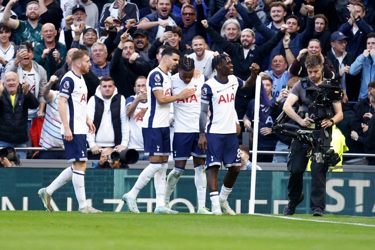 El Tottenham deja a Lopetegui al borde del despido