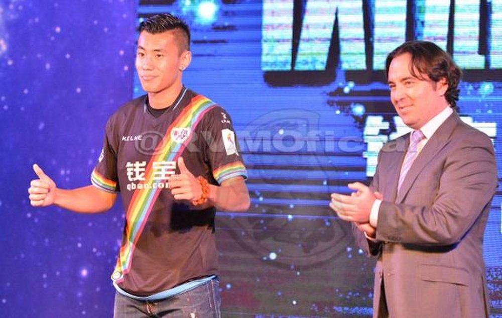 Zang Chengdong, refuerzo del Rayo, es el primer jugador chino de la historia de la Liga BBVA. Twitter.