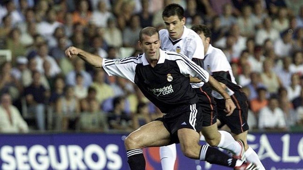 El actual técnico blanco jugó su primer partido en Mestalla como jugador. RealMadrid