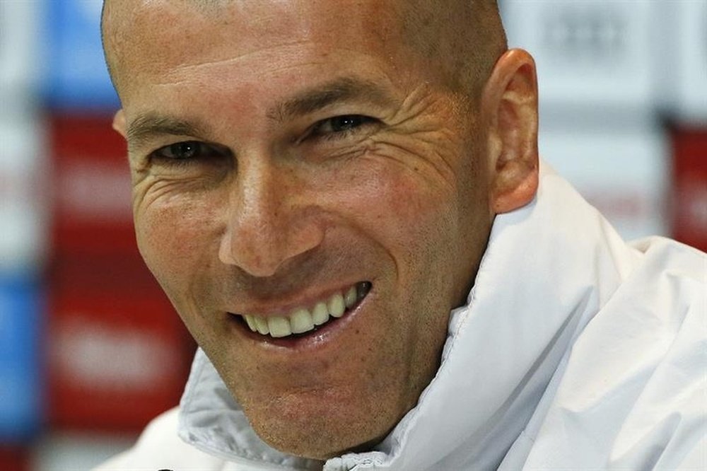 Zidane cree que ahora sonríe más que antes. EFE/Archive