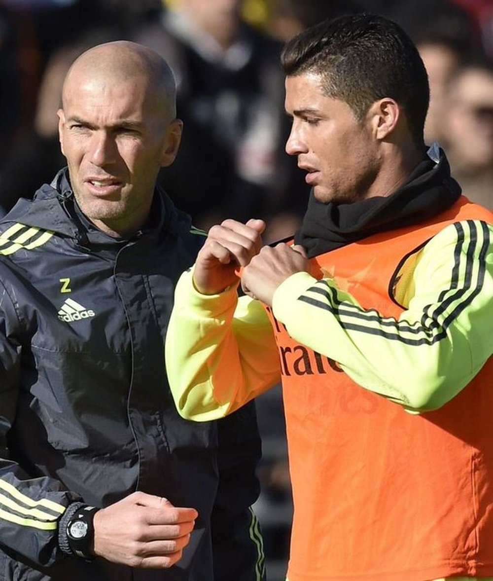 Zidane y Cristiano, durante un entrenamiento del Real Madrid. Twitter