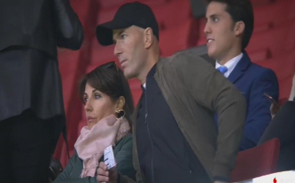 Zidane est allé voir son fils. Capture/Vodafone