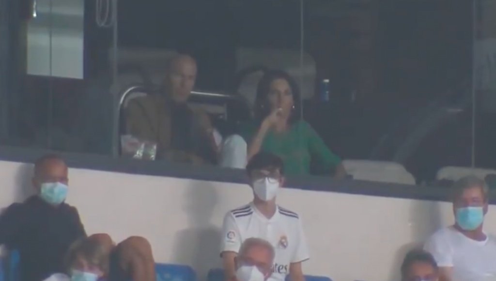 Zidane fue a ver al Madrid. Captura/GOL