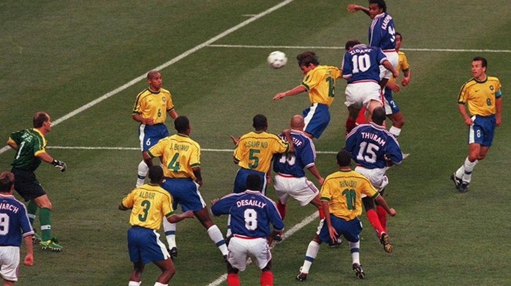 Zinedine Zidane avait inscrit un doublé lors de la finale du Mondial de 1998. FIFA