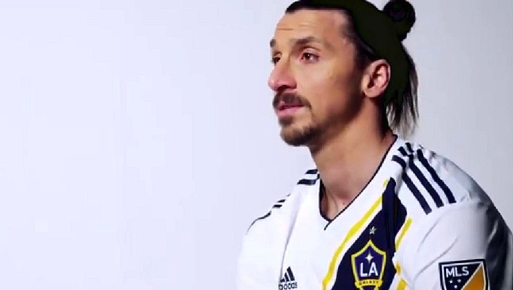 Ibrahimovic, igual a si próprio. Twitter/LAGalaxy