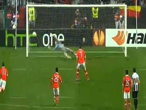 Oscar Cardozo Penalty Goal (Benfica Lisbon 3-1 Newcastle United) 04.04.2013