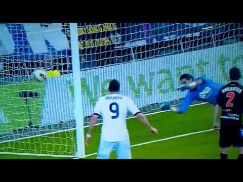 Cristiano Ronaldo Goal (Real Madrid 4-2 Valladolid) 04.05.2013