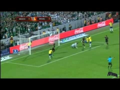 Gol de Pablo Barrera (Autogol de David Luiz) - México vs Brasil 1-0 Futbol Amistoso [11/10/11]