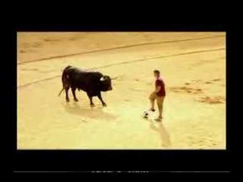 Ronaldo & The Bull - Brahma beer commercial