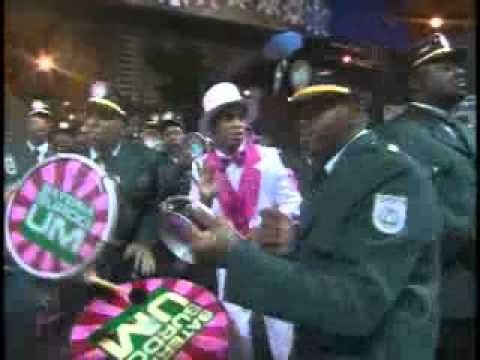 Ronaldinho Gaucho - No Desfile da Mangueira Carnaval 2011