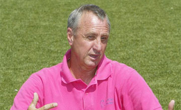 Johan Cruyff cree que el Barça trabaja más ahora que el año pasado 