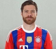 Alonso, con la camiseta azulgrana del Bayern de Múnich