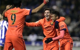 Messi, celebrando uno de sus goles con sus socios del 'tridente' 
