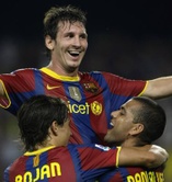 Messi Barcelona, Krkic y Alves celebran un gol ante el Sevilla en partido de la Copa Super español en Barcelona
