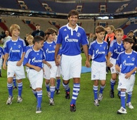 Raul_vestido_camiseta_Shalke