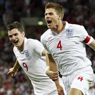 Gerrard hizo posible la remontada de Inglaterra