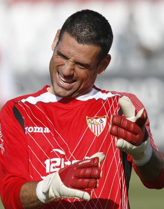 Palop sonríe en un entrenamiento del Sevilla