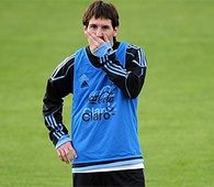 Messi, entrenando con Argentina