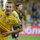 Shevchenko celebra uno de sus goles ante Suecia