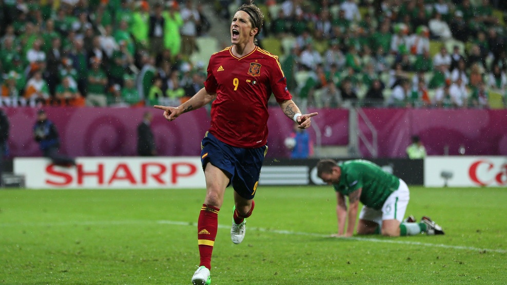 Fernando Torres celebra su segundo gol ante Irlanda