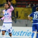 Khelifa celebra su gol ante el Sochaux