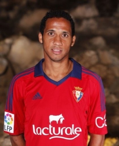 Foto principal de M. Onwu | Osasuna