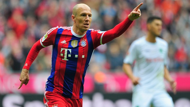 Robben celebra uno de sus goles ante el Hannover