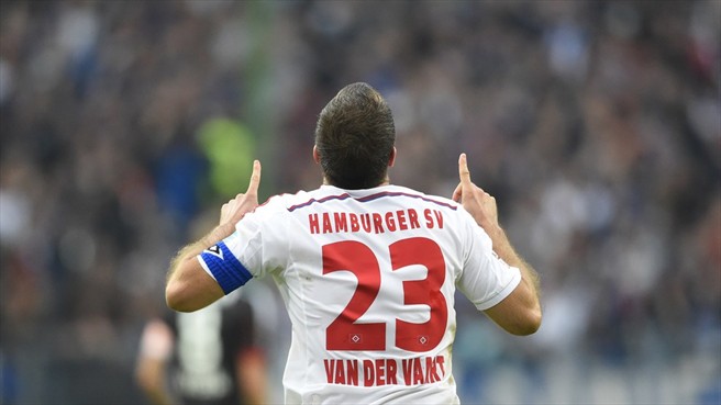 Van der Vaart celebra su gol ante el Bayer Leverkusen