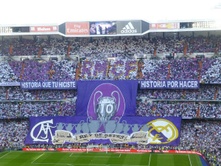 Mosaico realizado en el Santiago Bernabéu antes del Real Madrid - Barcelona de Liga