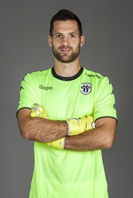 Foto principal de D. Petrić | Angers SCO