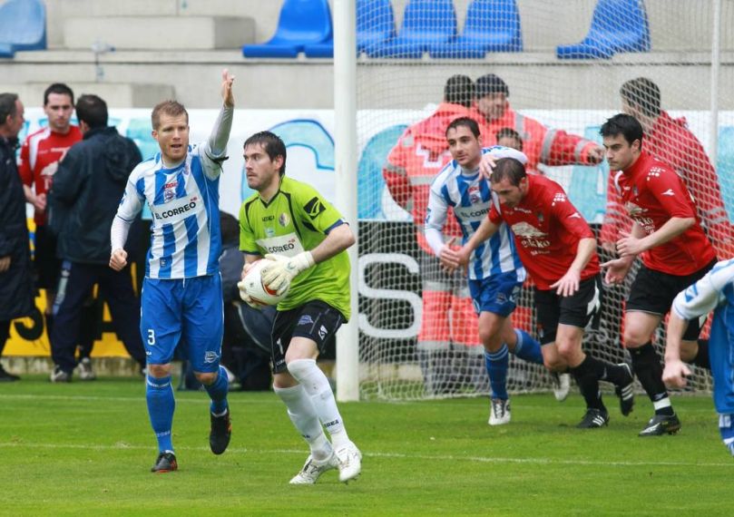 Alaves 7 - Peña Sport 1