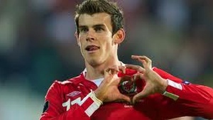 Bale, saca su mejor version con Gales.