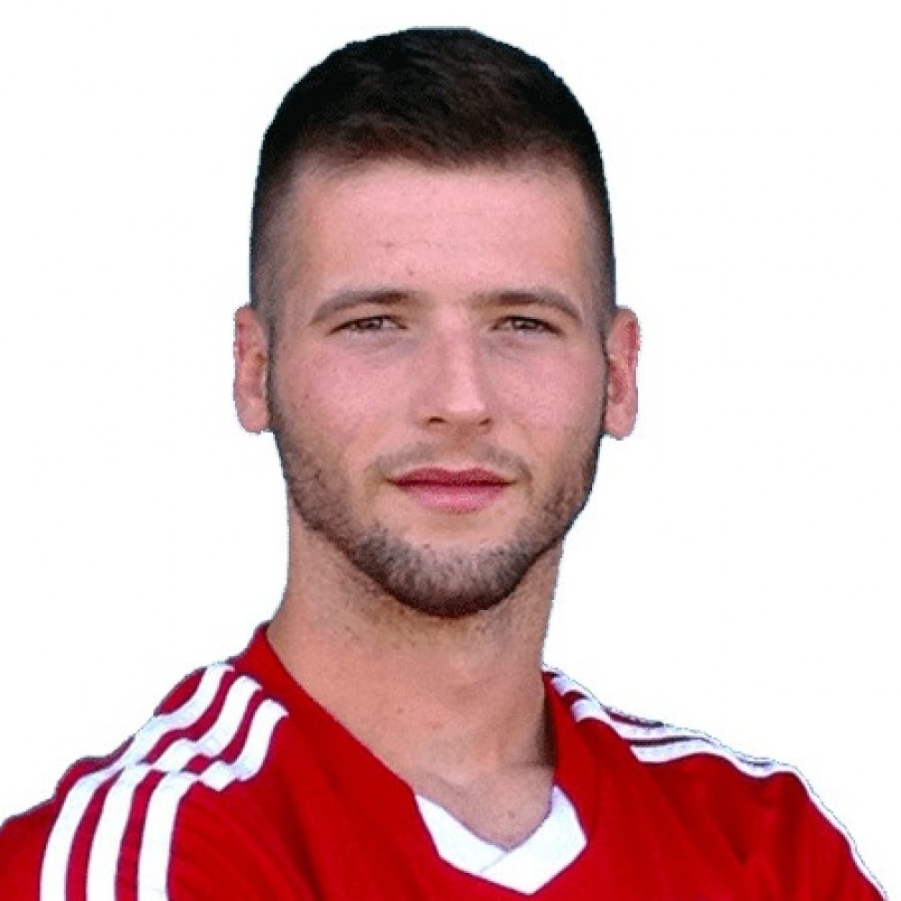 Foto principal de M. Roganović | Mladost