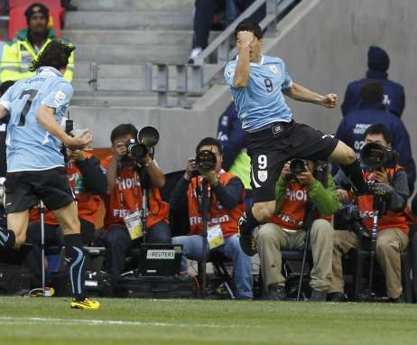 Octavos: Uruguay 2-1 Corea Sur17