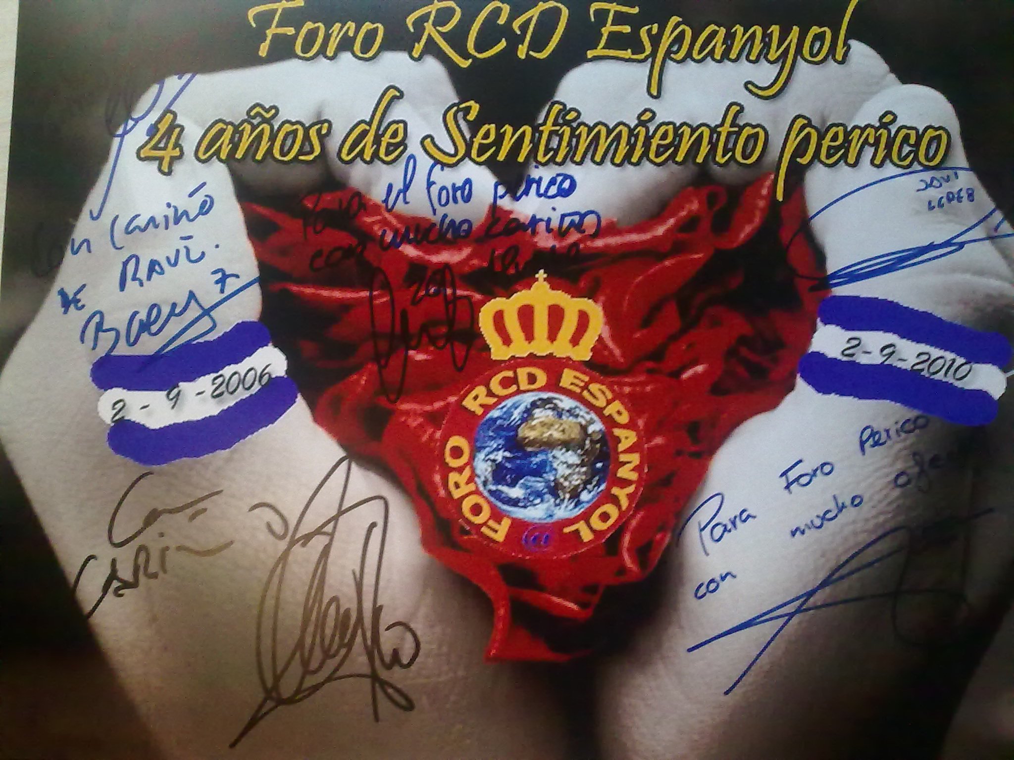 Foro RCD Espanyol firmado por jugadores 4 años aniversario.