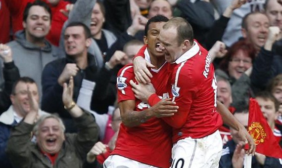 Nani y Rooney celebrando el primer gol del United ante el City