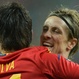 Silva y Torres celebran un gol