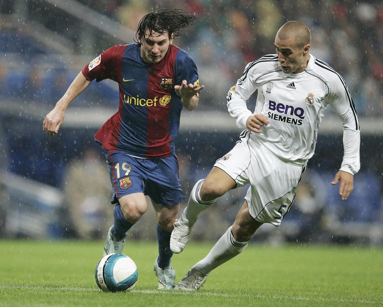 Messi driblando a Cannavaro