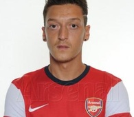 ozil_arsenal_04_09_13