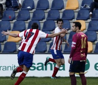 Azkorra celebrando el gol