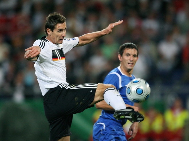 Klose, Alemania vs Azerbajan