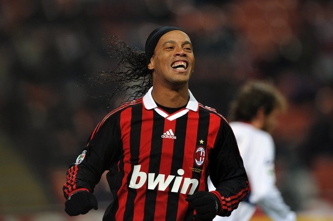 Ronaldinho, Milan vs Genova 2010