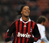 Ronaldinho, Milan vs Genova 2010