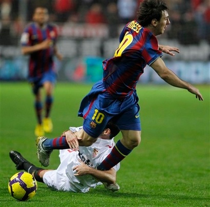 Lionel messi   sevilla vs barcelona  copa del rey
